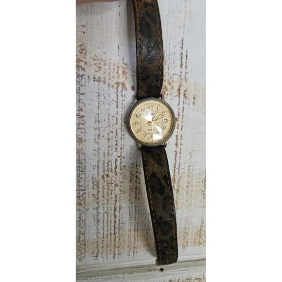 Vintage‎ Vivani Ladies Quartz Watch Gold Tone Leather band - Picture 3 of 6